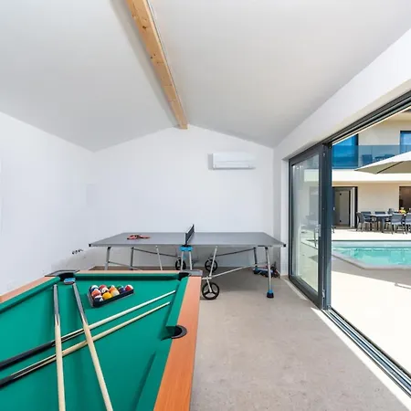 Apartman Villa Aurelia Splendida Pool Jacuzzi Sauna Luxury Comfort In Split