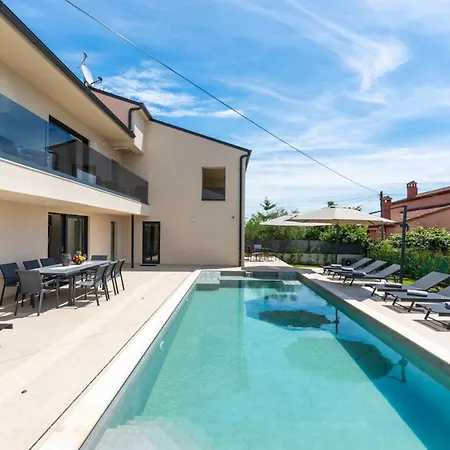 Villa Aurelia Splendida Pool Jacuzzi Sauna Luxury Comfort in Split * Spalato