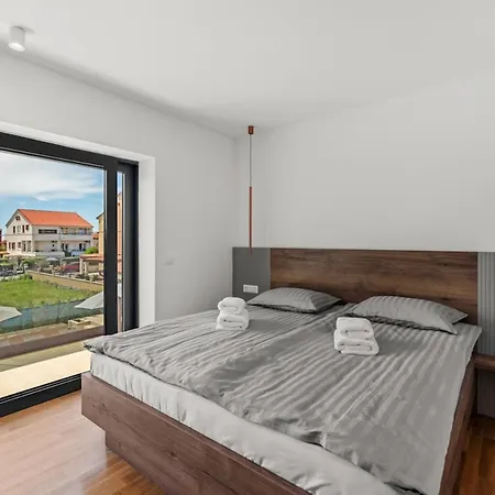 Villa Aurelia Splendida Pool Jacuzzi Sauna Luxury Comfort In Split Apartment Split