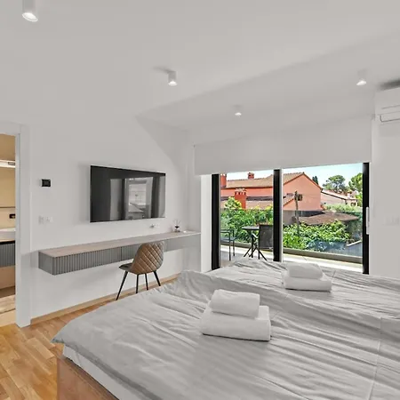 Villa Aurelia Splendida Pool Jacuzzi Sauna Luxury Comfort in Split