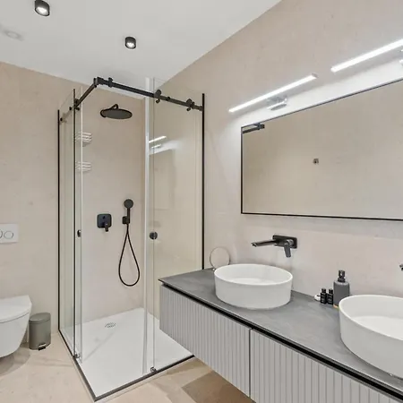 Appartamento Villa Aurelia Splendida Pool Jacuzzi Sauna Luxury Comfort in Split