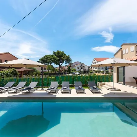 Villa Aurelia Splendida Pool Jacuzzi Sauna Luxury Comfort In Split * 斯普利特