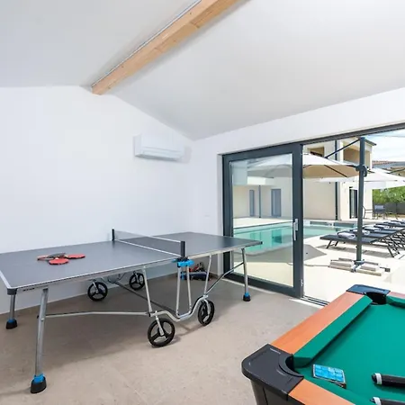 Villa Aurelia Splendida Pool Jacuzzi Sauna Luxury Comfort In Split * 斯普利特