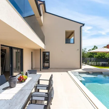 Villa Aurelia Splendida Pool Jacuzzi Sauna Luxury Comfort In Split Апартаменты Сплит