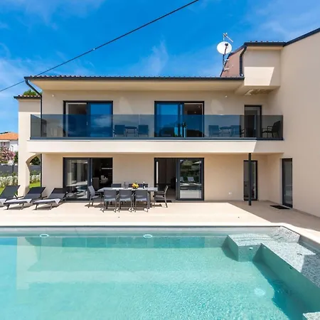 Villa Aurelia Splendida Pool Jacuzzi Sauna Luxury Comfort In Split Сплит
